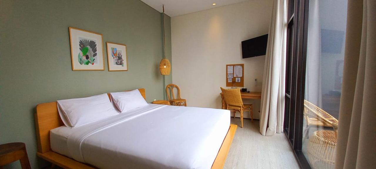 La Boheme, Rooms And Coffee Jakarta Exterior photo