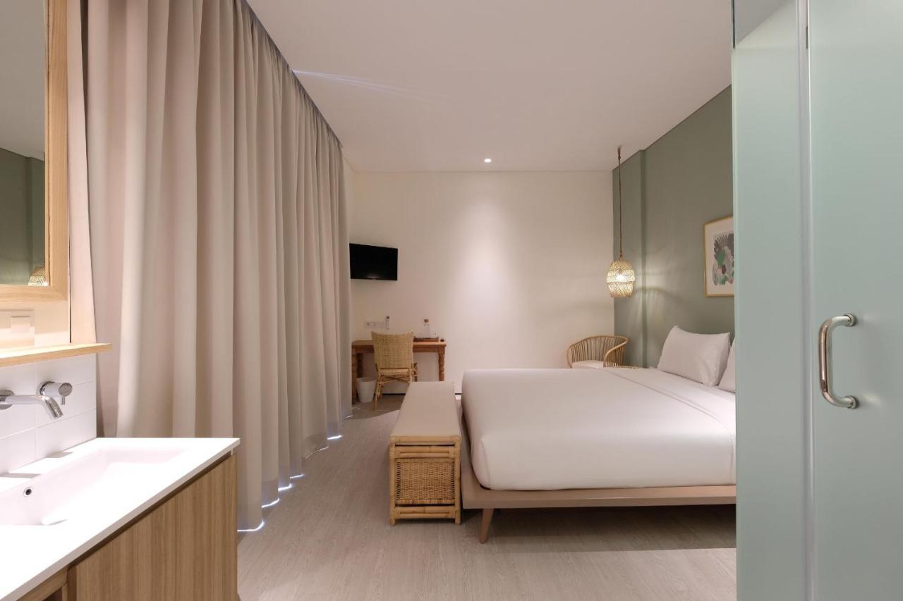La Boheme, Rooms And Coffee Jakarta Exterior photo